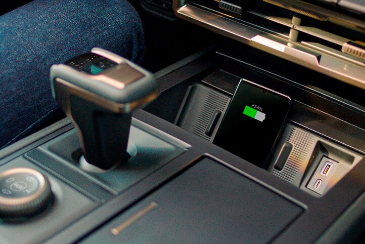 Hummer EV Pickup 2025 interior